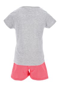 T-shirt en coton gris à manches courtes associé à un short à pois rouges, doté d'une taille élastique et d'une coupe ample.