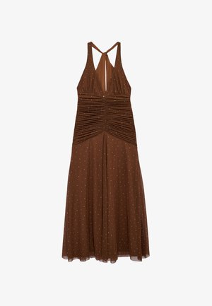 Vestito marrone con scollo a halter, vita arricciata e piccoli pois bianchi, con apertura sulla schiena e gonna fluente.