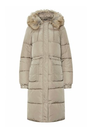 Parka beige rembourrée avec une capuche bordée de fourrure, fermeture éclair à l'avant, deux poches latérales et poignets élastiques. Texture lisse avec un design matelassé.