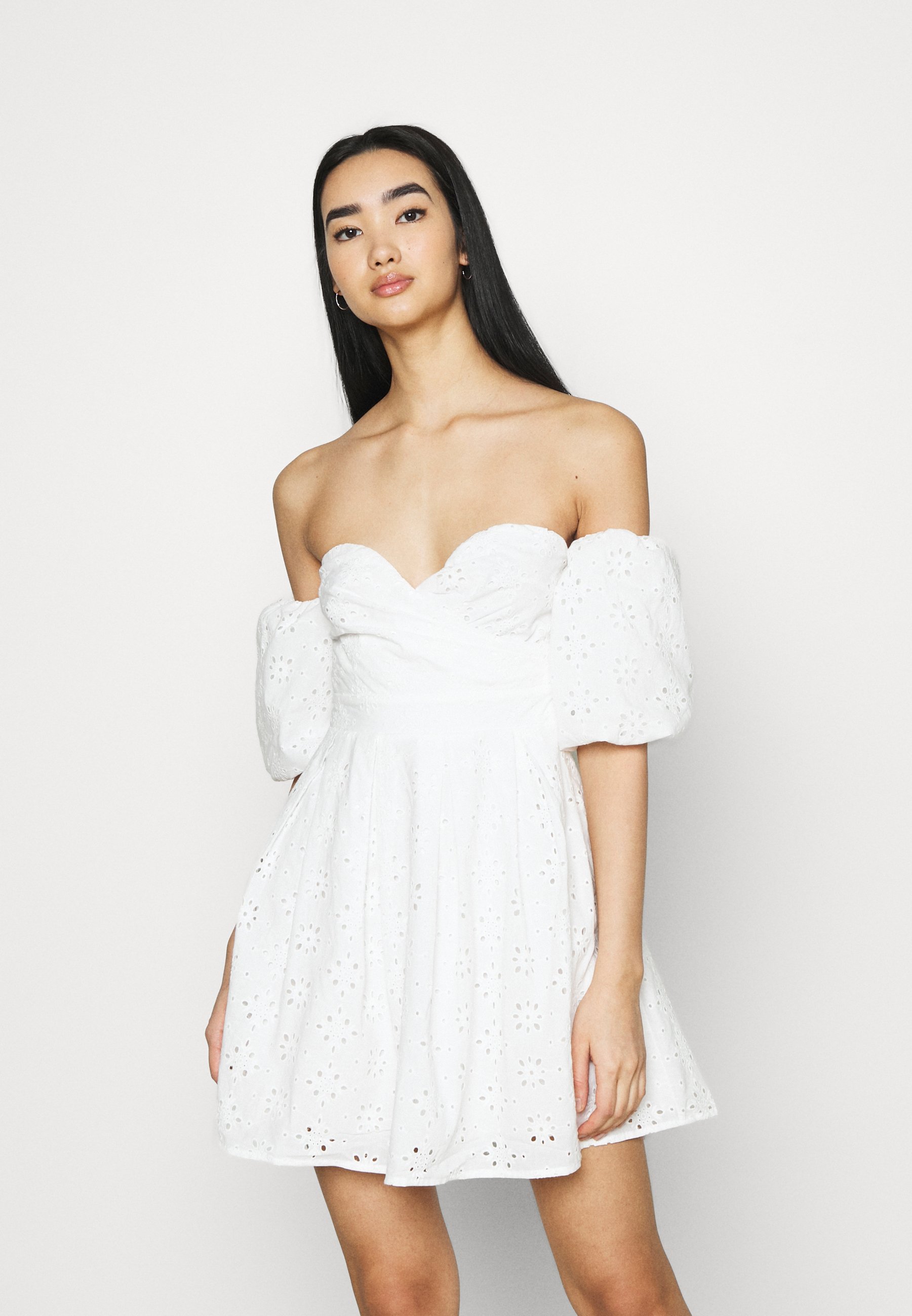 Na Kd Embroidered Mini Dress Cocktailkleid Festliches Kleid White Weiss Zalando De 