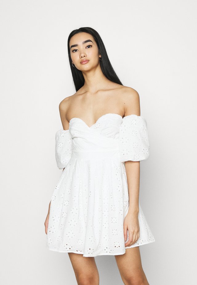 EMBROIDERED MINI DRESS - Cocktailkleid/festliches Kleid - white