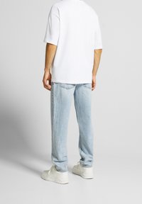 Bershka Vaqueros rectos - light blue