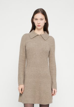 YASMOLLY DRESS  - Pulóverruha - fungi melange