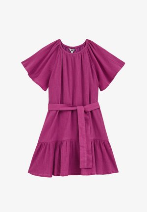 Lila strukturiertes kurzärmliges Kleid mit rundem Ausschnitt, Stoffgürtel, der in der Taille gebunden ist, und gerafftem Saum.