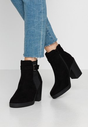 Enkellaarsjes met hoge hak - black