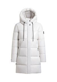 Bílá zateplená parka s vysokým límcem, nastavitelnou kapucí, předním zipem a stahovacími šňůrkami. Disponuje kontrastními černými kovovými doplňky a akcenty na kapsách.