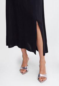 b.young BYMMMJOELLA SLIT SKIRT 2 - Maxikjol - black