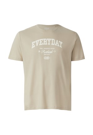 Beige T-shirt met korte mouwen en witte tekst "EVERYDAY," "FEEL OBSERVE GROW," "Rethink" en "REFLECT" gecentreerd op de borst.