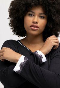 Ulla Popken RUNDHALS LANGARM SET - Yöasusetti - black