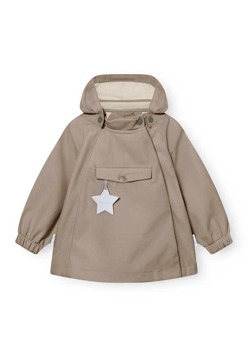 Ανοιχτό καφέ αδιάβροχο παιδικό μπουφάν με κουκούλα, ελαστικά μανίκια, τσέπη με καπάκι μπροστά και ανακλαστική ετικέτα σε σχήμα αστέρι.