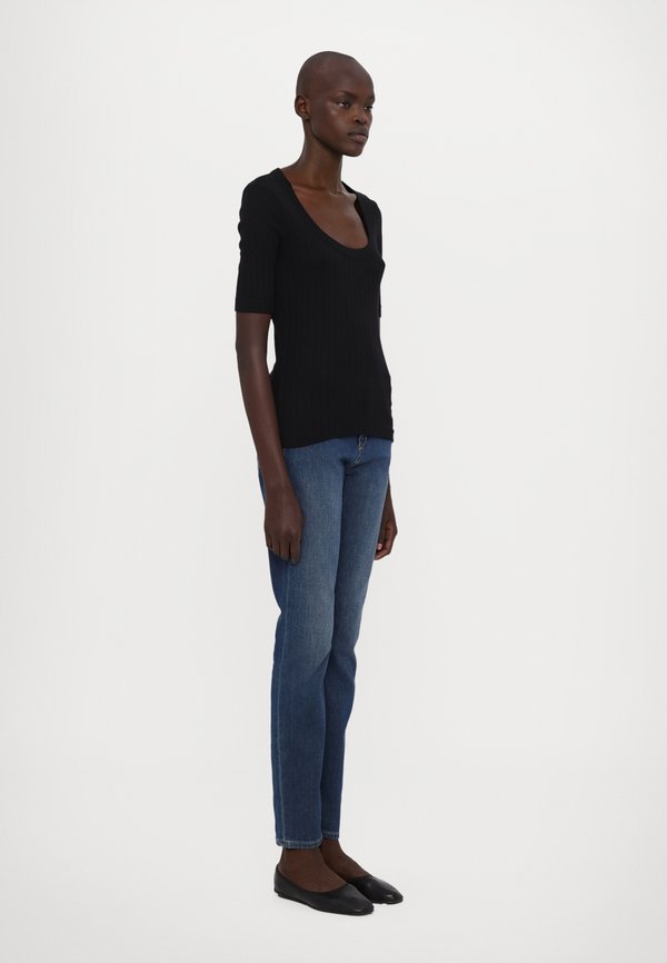 SCOOPNECK SHORTSLEEVE - Basic T-shirt3