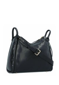 Borsa a mano in pelle nera con forma triangolare, tracolla staccabile, minuteria in metallo e chiusura con zip. Texture liscia con dettagli sottili.