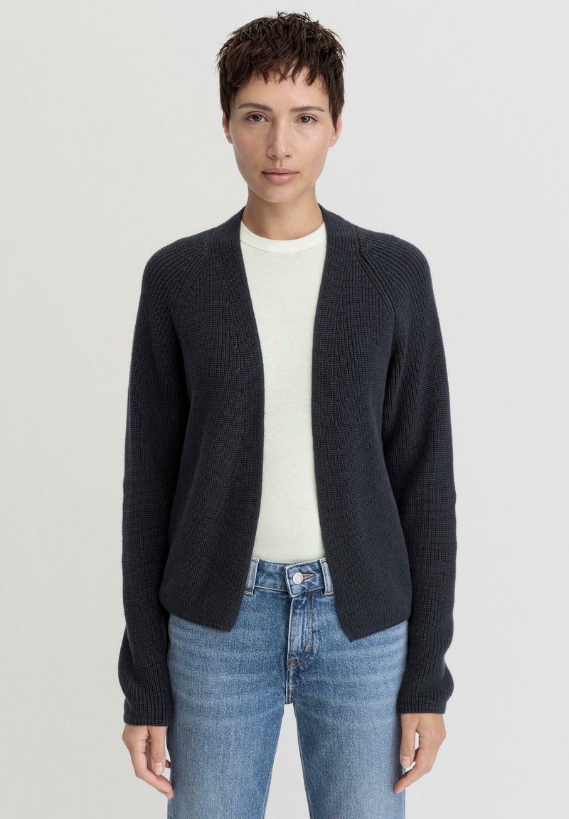 hessnatur Strickjacke - marine