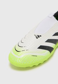 adidas Performance PREDATOR LEAGUE TF UNISEX - Chaussures de football sur gazon - white/core black/lucid lemon