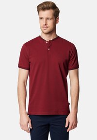 Niewybrane, burgundy