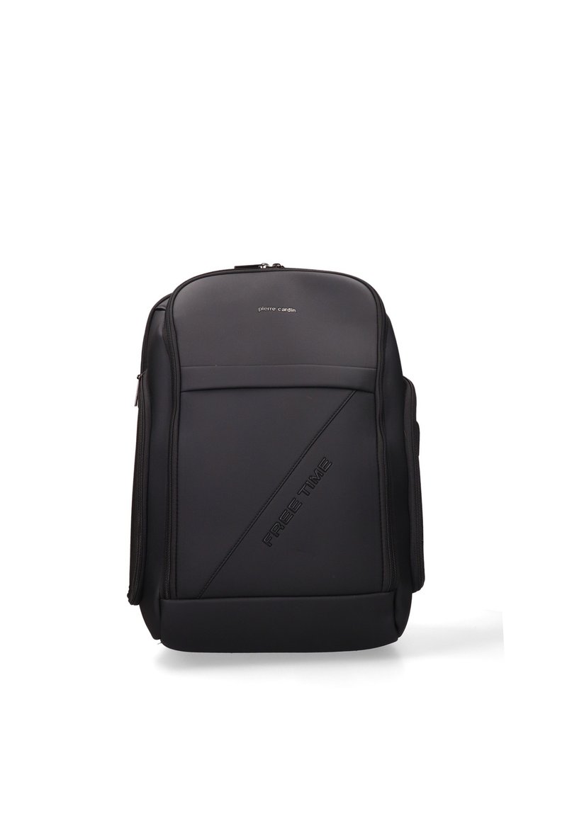 Zaino nero con una finitura liscia e opaca; presenta una chiusura a zip, accenti diagonali e testo in rilievo "FREE TIME" sul davanti.