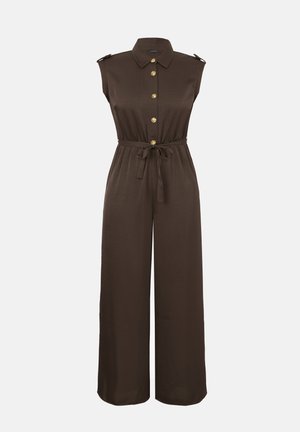 Combinaison sans manches marron foncé à jambes larges avec des boutons dorés à l'avant, un col, des épaulettes et une ceinture à nouer à la taille.