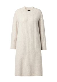 Abito in maglia color beige chiaro con scollatura rotonda, tessuto a coste e maniche a tre quarti. Presenta un motivo a treccia verticale lungo il fronte.