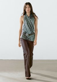 Thumbnail Image 2