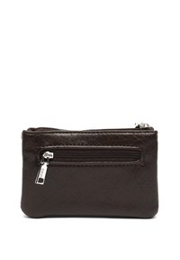 Brązowa skórzana torba o teksturowanym wykończeniu, z górnym zamkiem błyskawicznym oraz dodatkową kieszenią na zamek z przodu dla dodatkowego miejsca na przechowywanie.