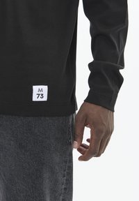 Matinique Hosszú ujjú felső - black