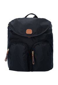 Zaino in nylon nero con patta arrotondata, dettagli in pelle beige, due tasche frontali con zip e manico superiore. Dettagli in metallo dorato visibili.