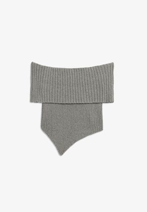 Grau gerippter Strickschal mit breitem, gefaltetem Oberteil und spitzem Ende, das ein strukturiertes, gemütliches Material präsentiert.