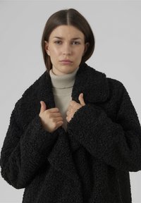 Vero Moda VMKYLIE - Ziemas mētelis - black