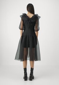 Custommade JAQUELINA czarny