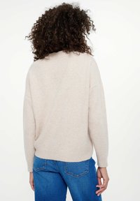 Thumbnail Image 3