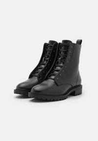 Only Shoes - Onltina-13 Studded Chelsea Boot - 4565590 Black