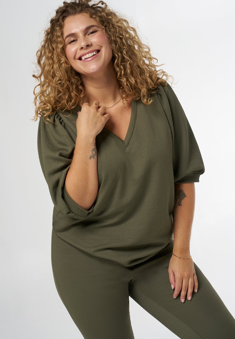 MS Mode MET STRUCTUUR - T-shirt basic - khaki