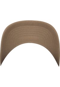 Tan visor cap with a curved brim, made of textured fabric. It features visible stitching and a smooth interior lining.