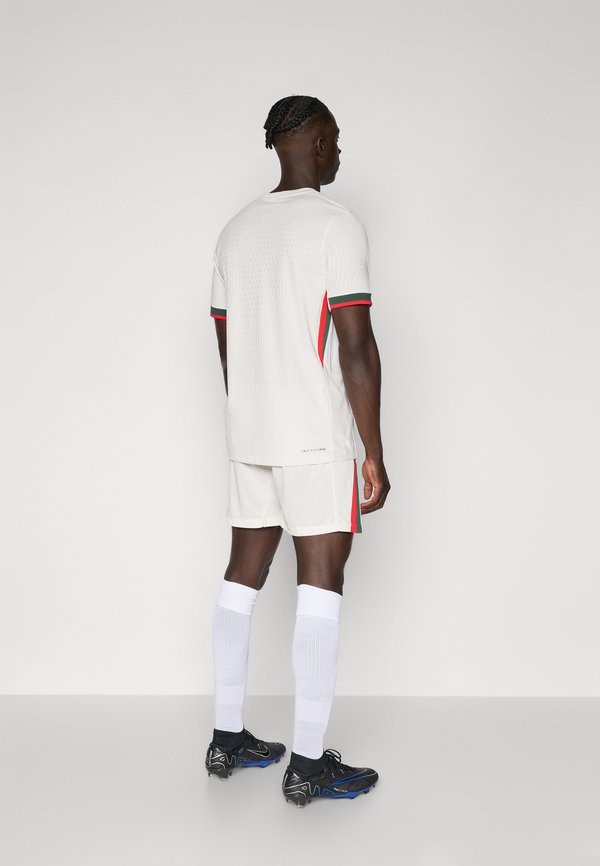 CFC SHORT AW - Club wear4