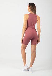 Carlheim Tajice-hlače - berry