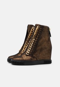 Casadei Bottines à talons hauts - black