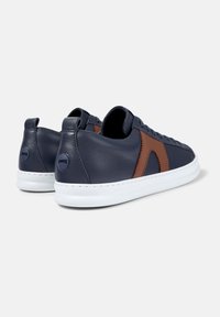 Camper RUNNER FOUR - Sneakers basse - dunkelblau