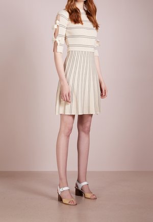 Robe pull - off-white