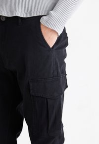 Jack Jones Tmarco Jjjoe Akm L.32 - Pantaloni Uomo | Nencini Sport