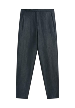 Dunkelgraue, schmal zulaufende Hose mit Seitentaschen und flachem Bund aus strukturiertem Stoff.