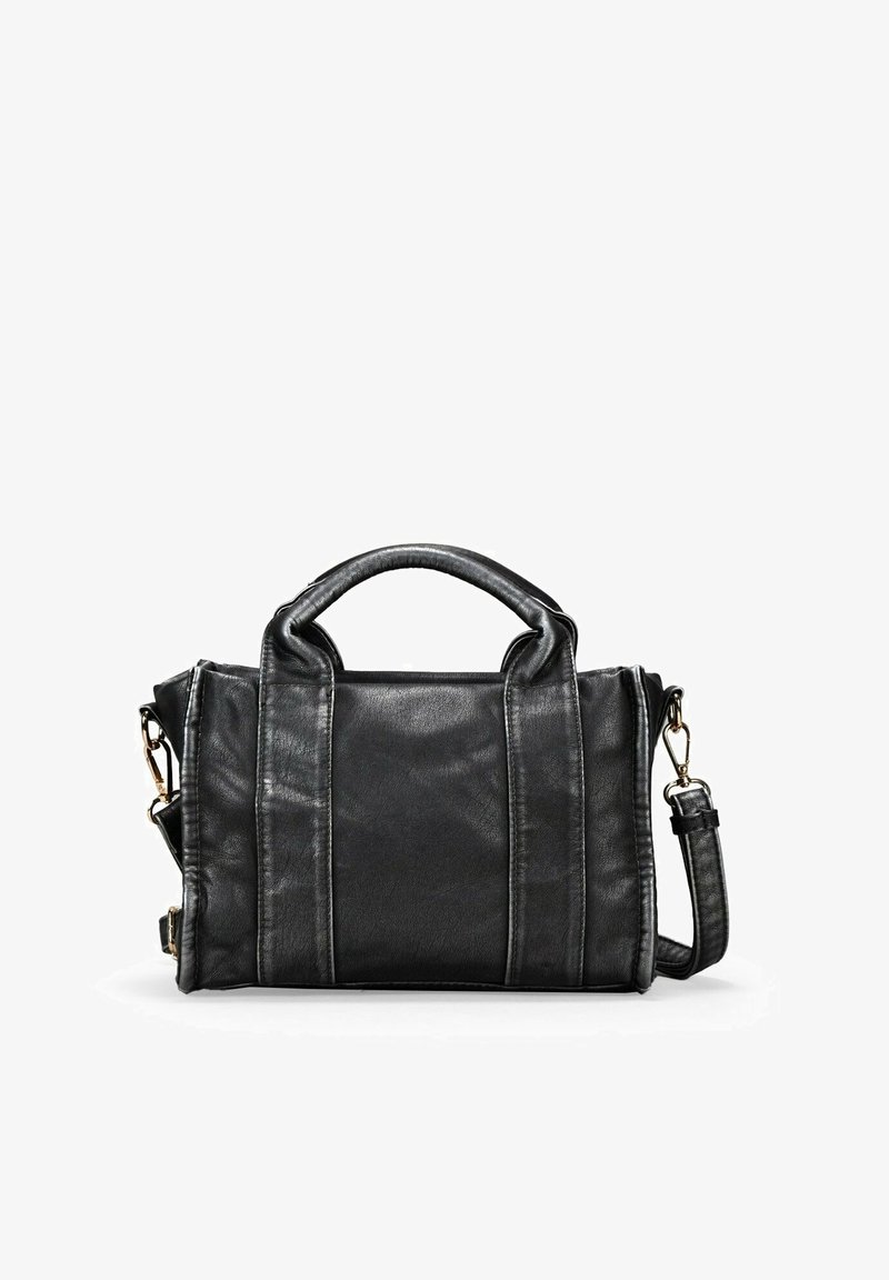 Bolso de mano de cuero negro con un diseño estructurado, asas cortas y una correa de hombro ajustable. Superficie texturizada con detalles de costura visibles.