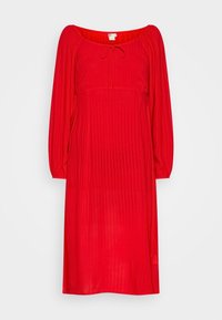 Červené žebrované šaty s širokým výstřihem, dlouhými nařasenými rukávy a detailem na zavazování vpředu. Lehká tkanina s volným siluetou.