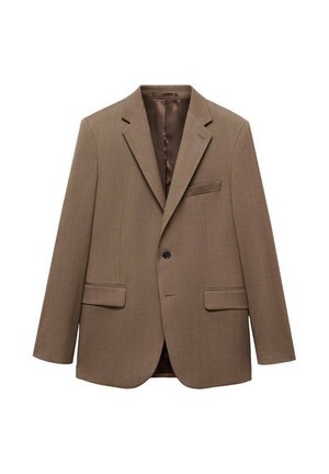 Blazer marrone con revers a punta, chiusura a un bottone, due tasche frontali e una tasca sul petto. Tessuto liscio, design sartoriale.