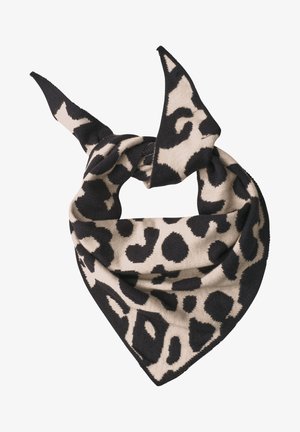 Sort og beige leopardprint trekantet tørklæde bundet med to spidse ender på en hvid baggrund.