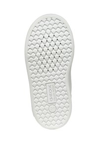Soletta in gomma bianca con un pattern a diamante, fori di ventilazione e un'etichetta "GEOX ITALIAN PATENT". Punta arrotondata e bordi texturizzati.