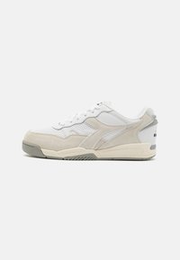 Unselected, white