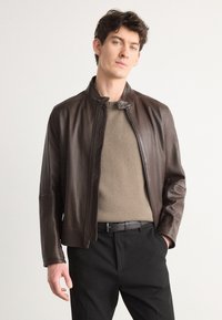 Calvin Klein BOMBE BAR - Bælter - dark brown pebble