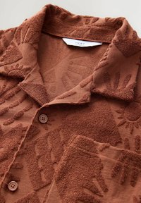 REGULAR FIT - TEXTURED - Košeľa - orange rust