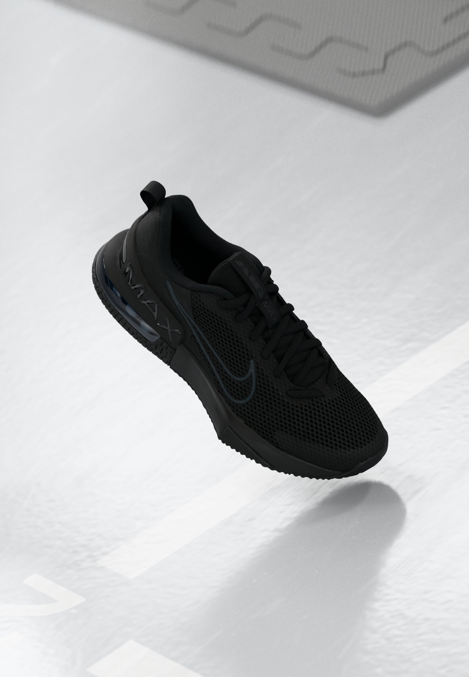 Nike Performance AIR MAX ALPHA 6 - Pantofi training - black