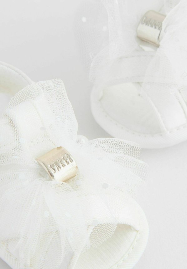 REGULAR FIT – Lauflernschuh